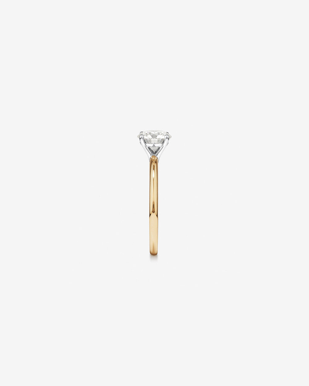 Round Cut Engagement Ring